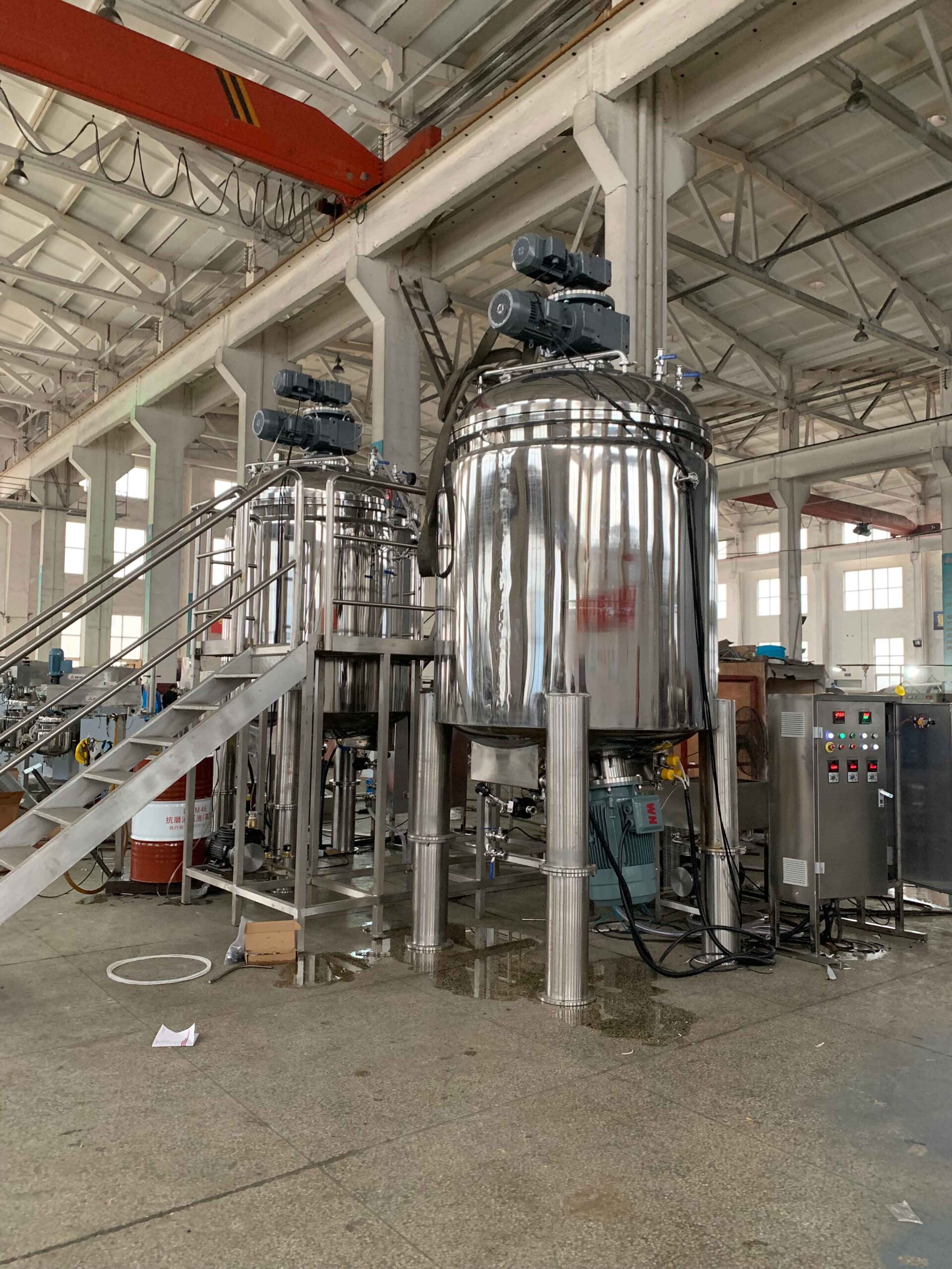 3000L vacuum emulsifying tank