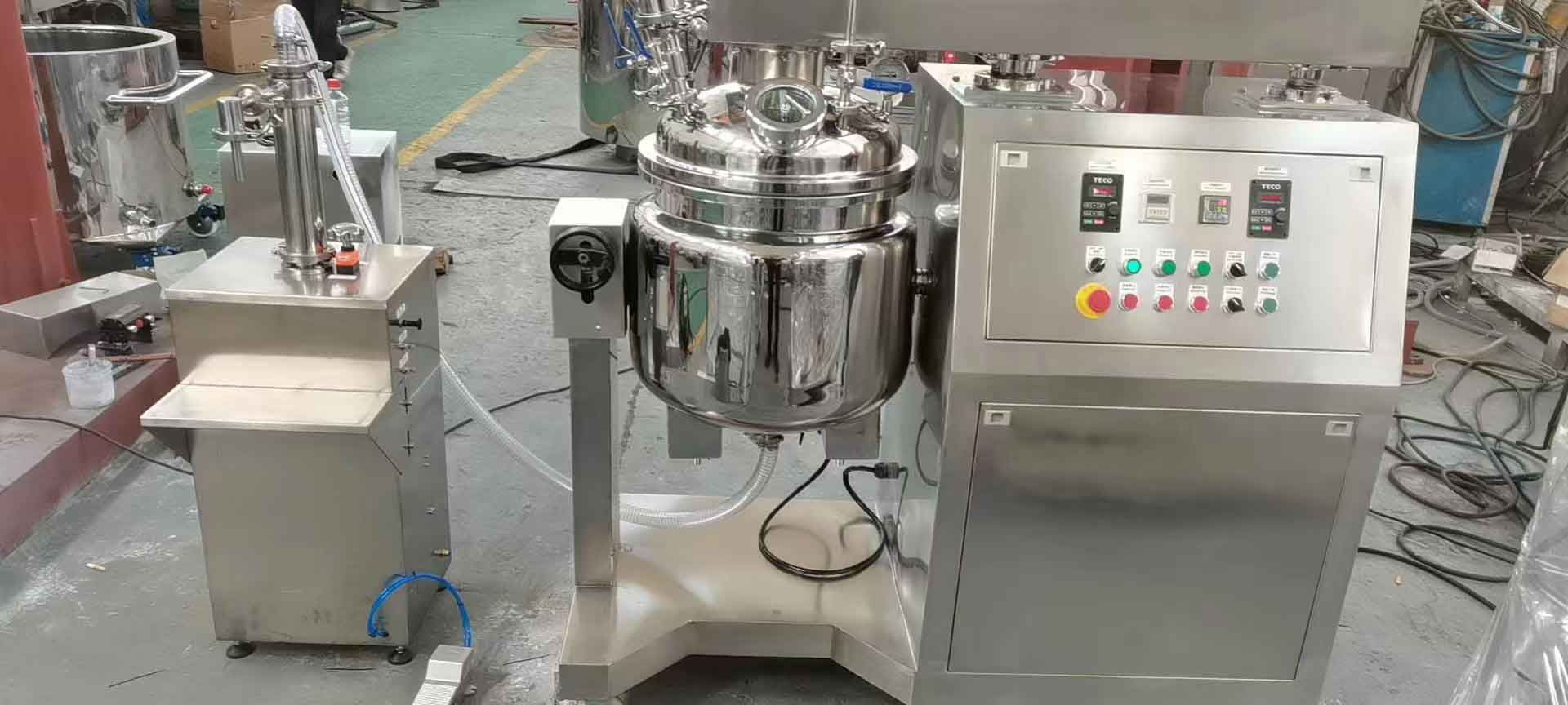 Emulsifying mixer