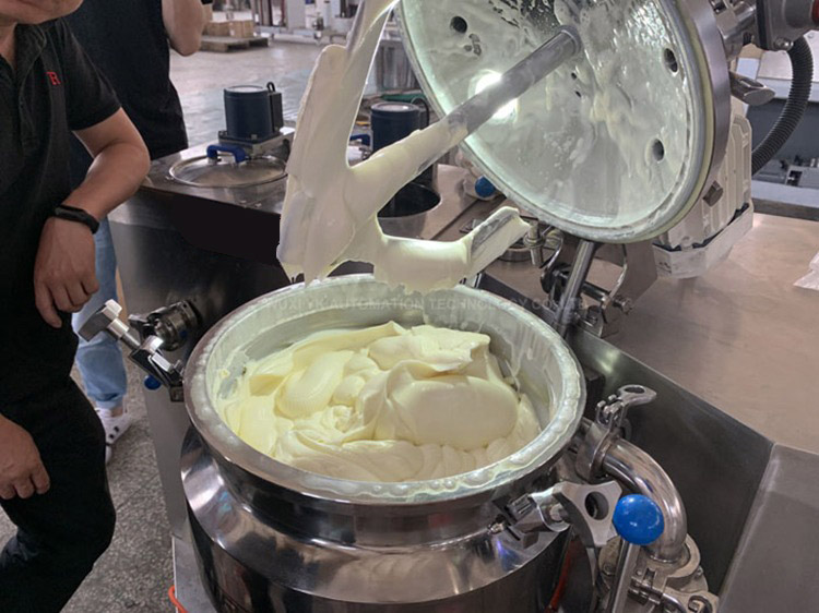 Mayonnaise making machine